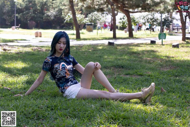 物恋传媒 No.057 高颜值小潮女的精致美 白棉袜女足vk 190P+1V